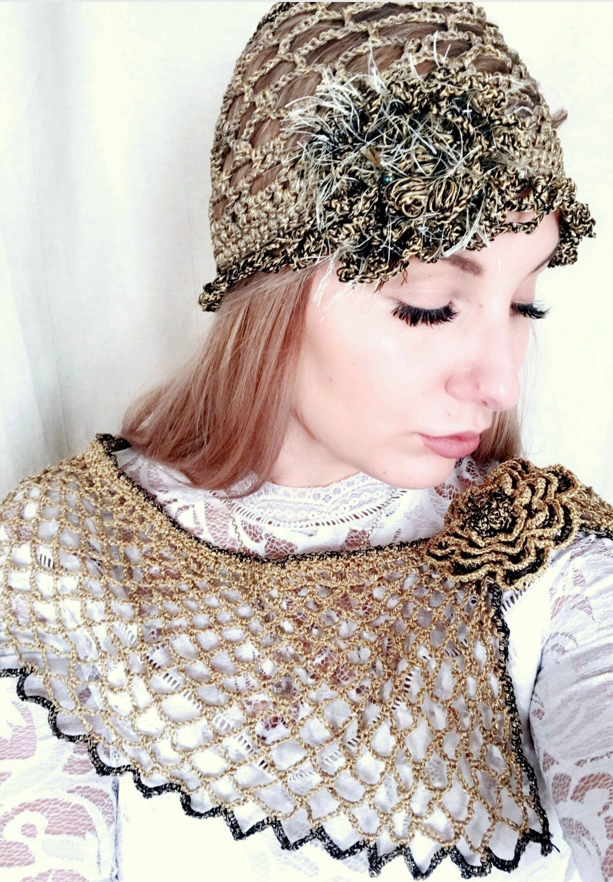 Old Gold — Retro Beanie & Openwork Collar