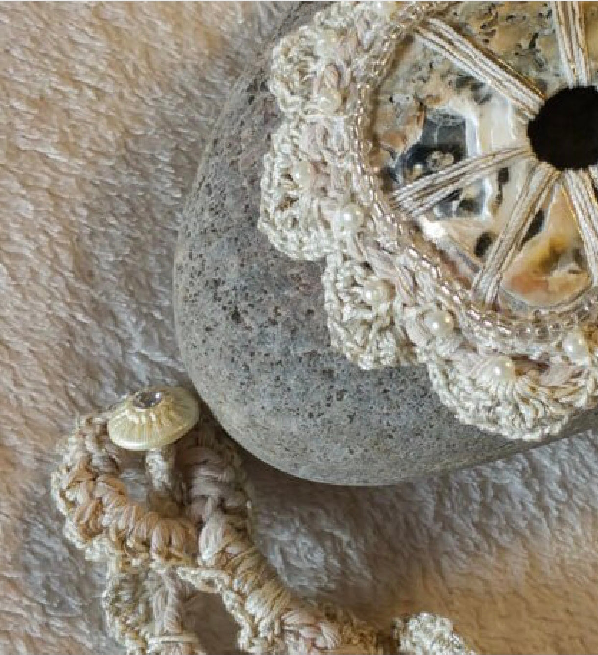 Lace Shell