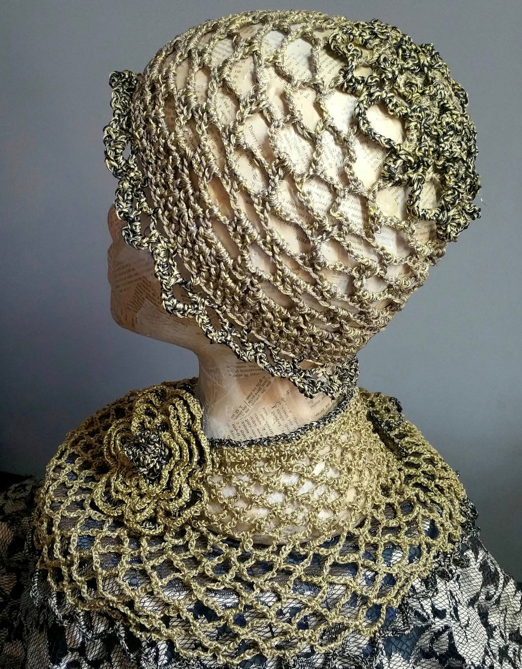 Old Gold — Retro Beanie & Openwork Collar