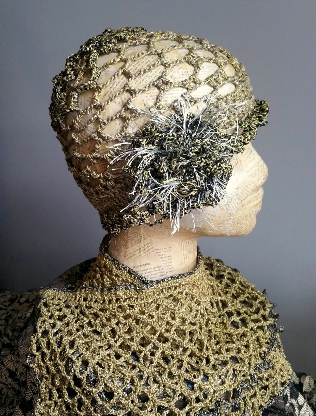 Old Gold — Retro Beanie & Openwork Collar