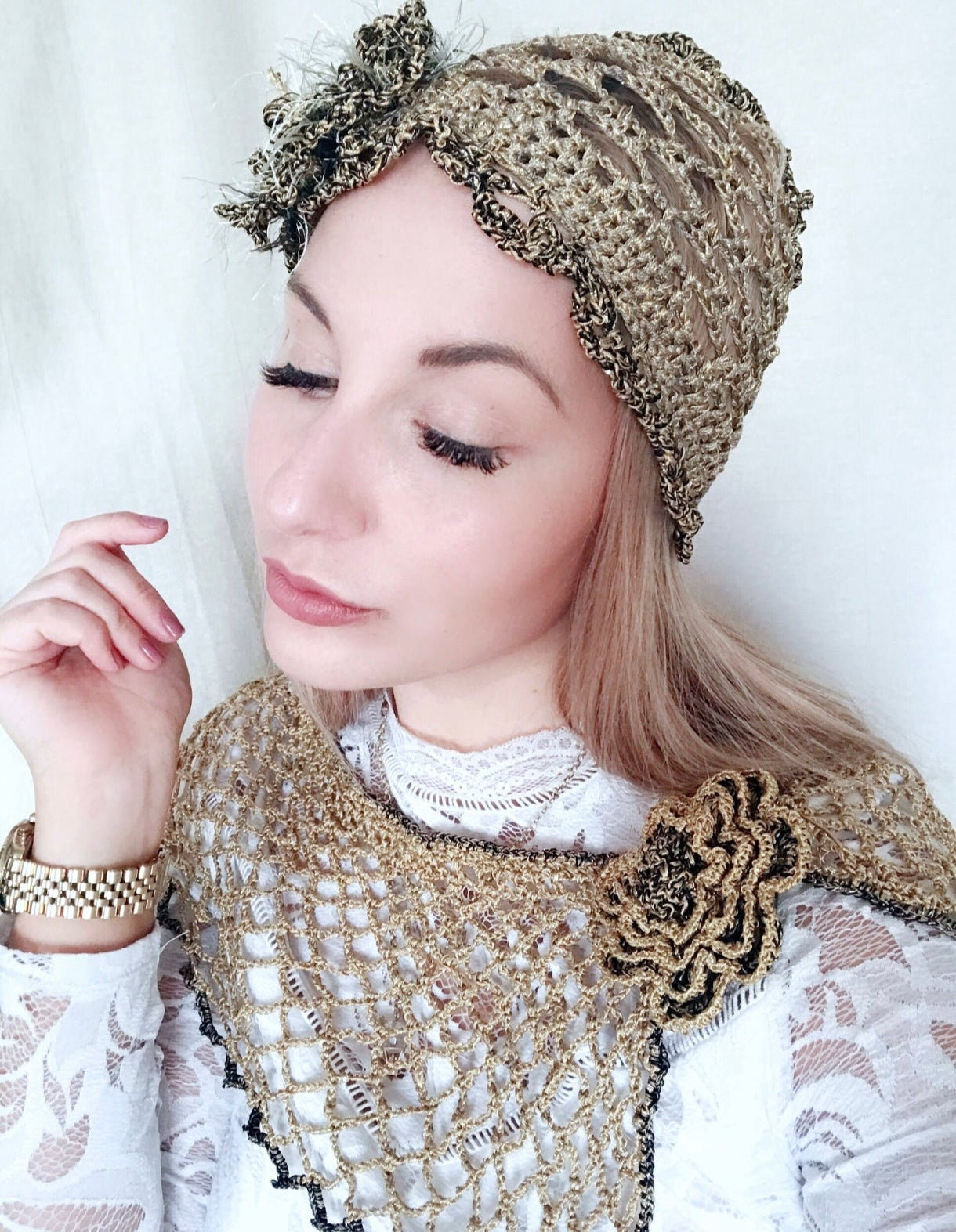 Old Gold — Retro Beanie & Openwork Collar