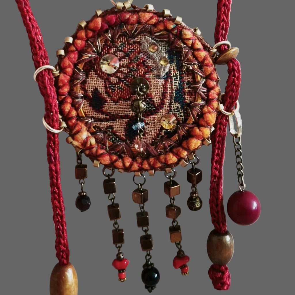 Twisted Medallion