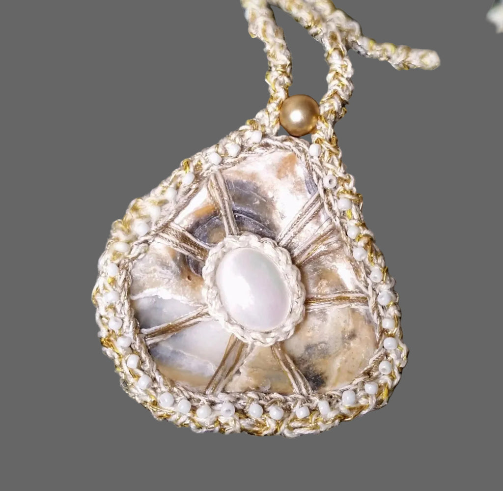 Mother-of-pearl shell